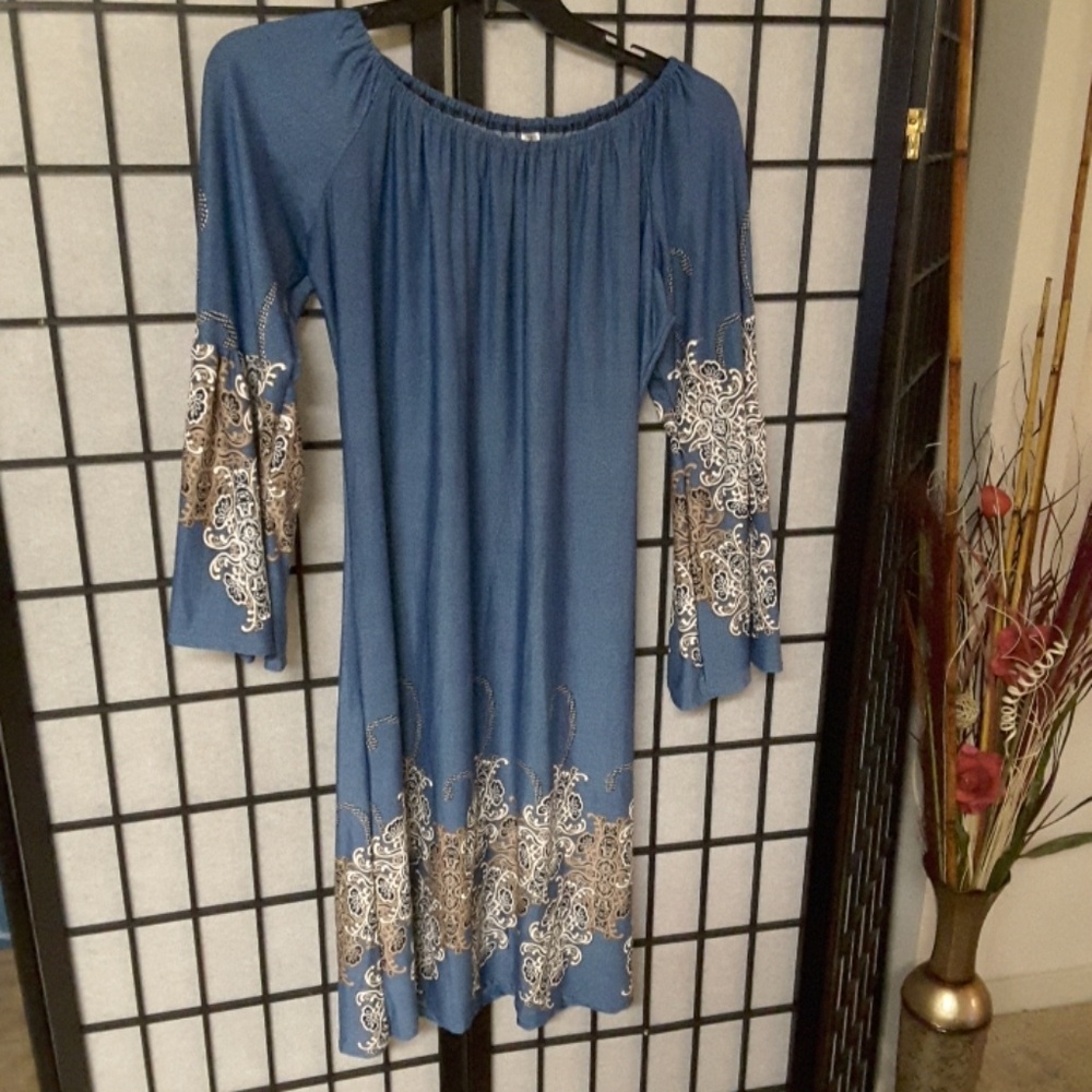 Big sleeve dress
